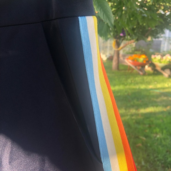 Stunning Madison Marcus Navy blue with Rainbow Tape Side Split Pants Size M - Picture 4 of 8